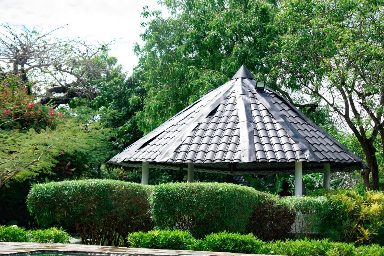 Villa Green Gardens Ukunda Exterior photo