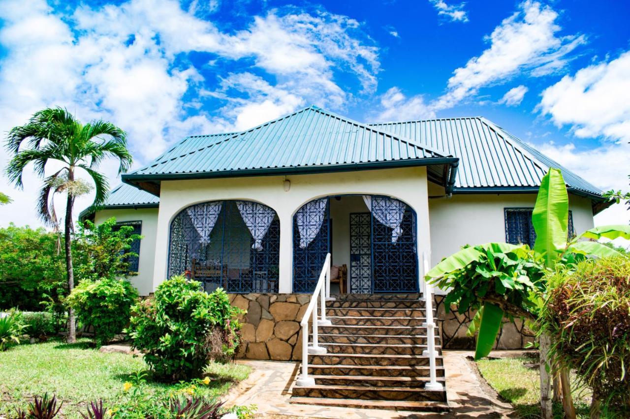 Villa Green Gardens Ukunda Exterior photo